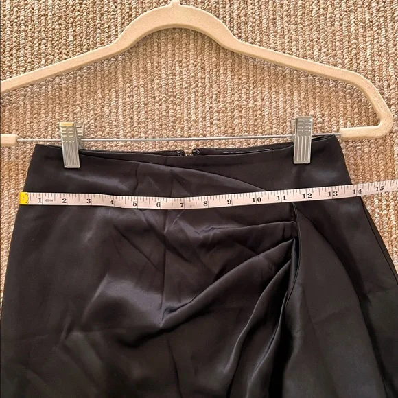 Xs Express Black Satin Skirt like new - Picture 8 of 10